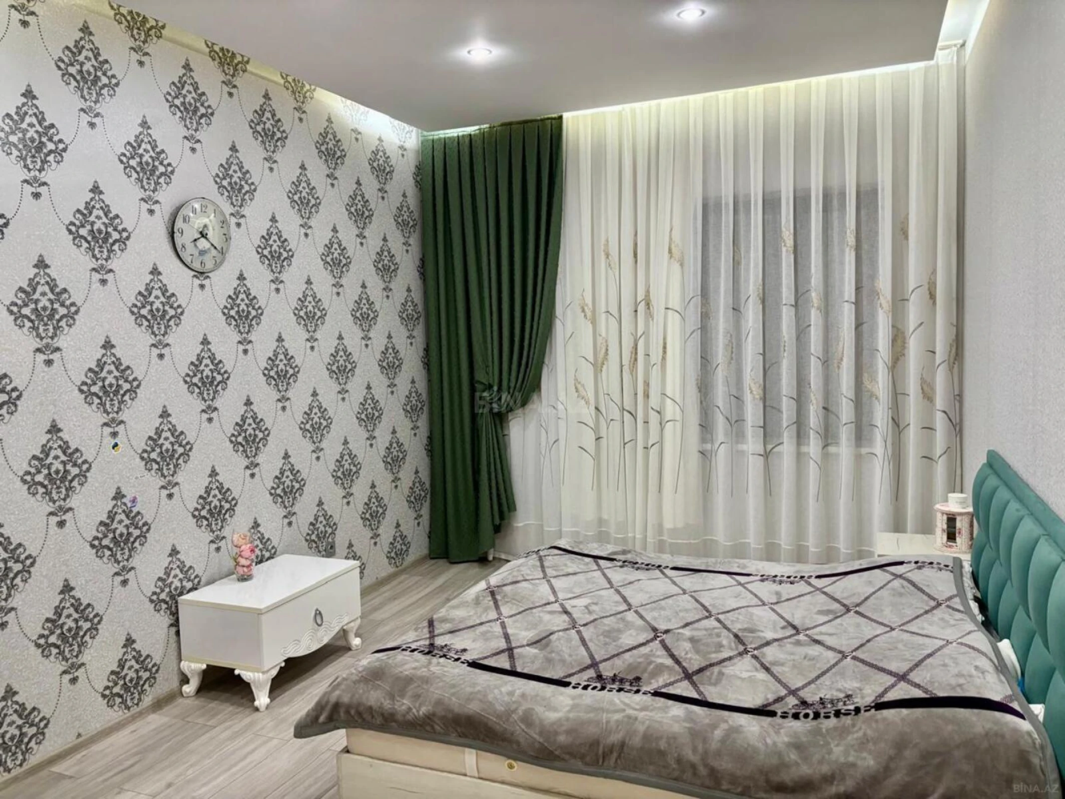 Satılır 4 otaqlı həyət evi 180 m²