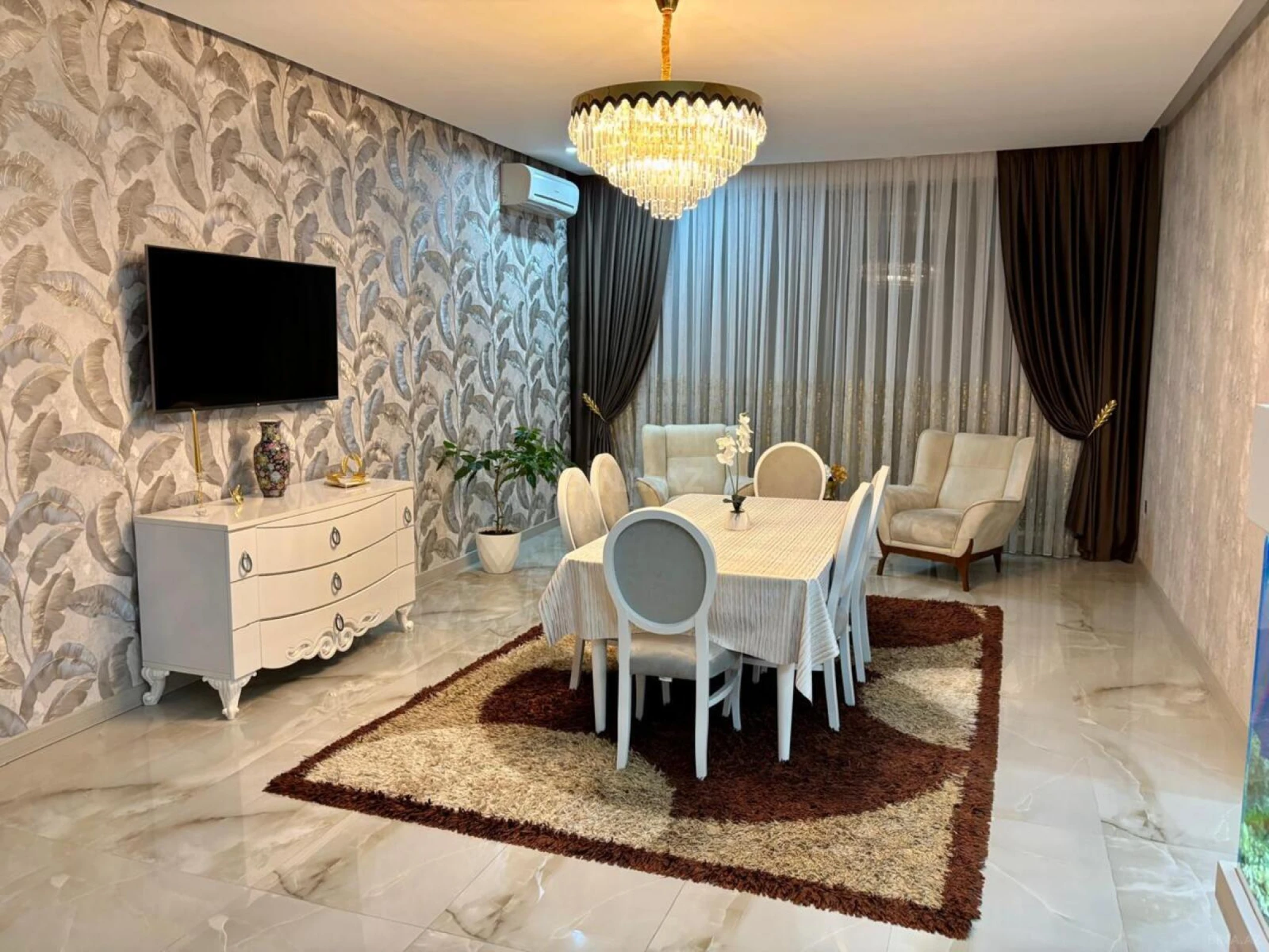Satılır 4 otaqlı həyət evi 180 m²
