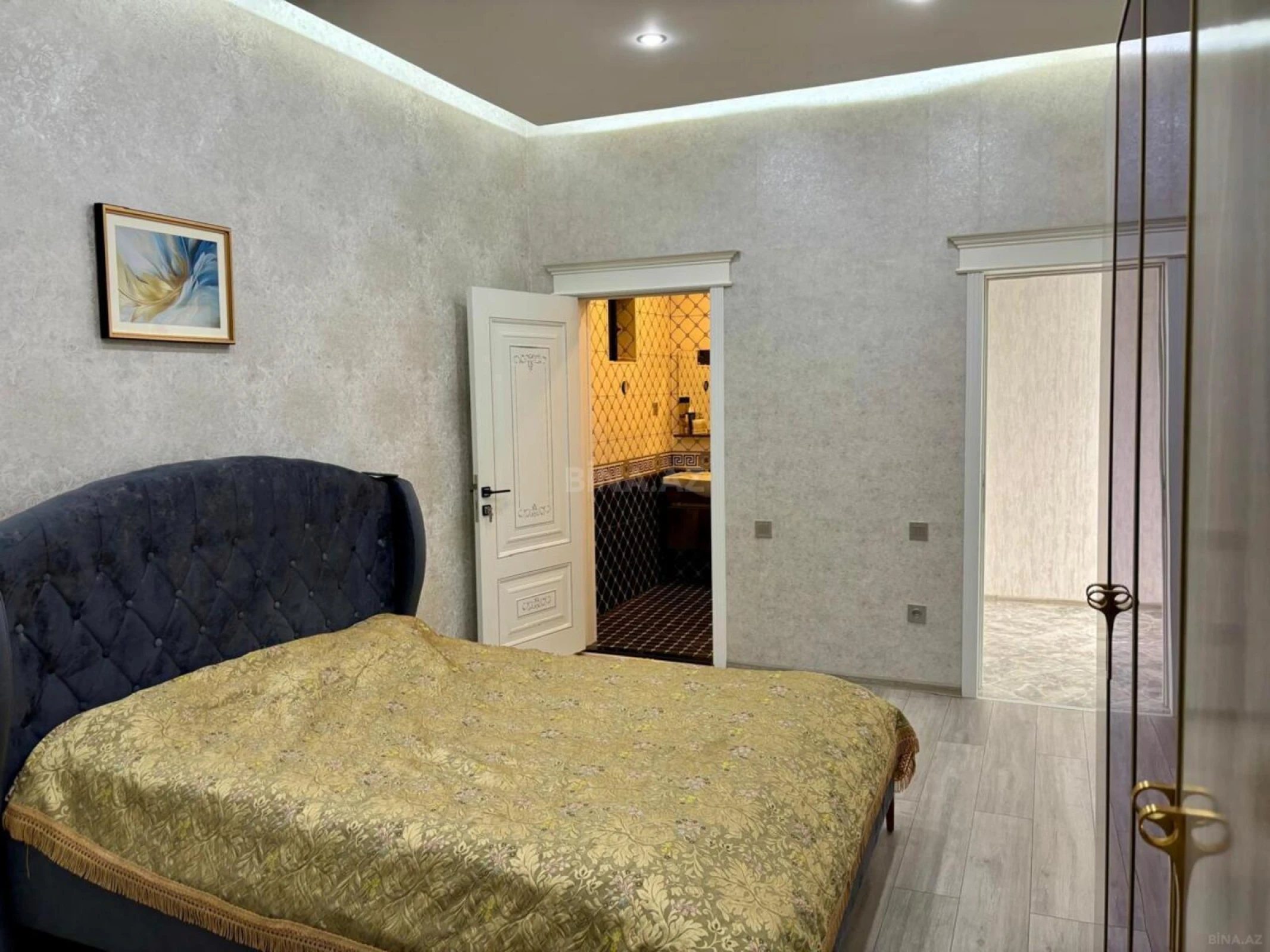 Satılır 4 otaqlı həyət evi 180 m²