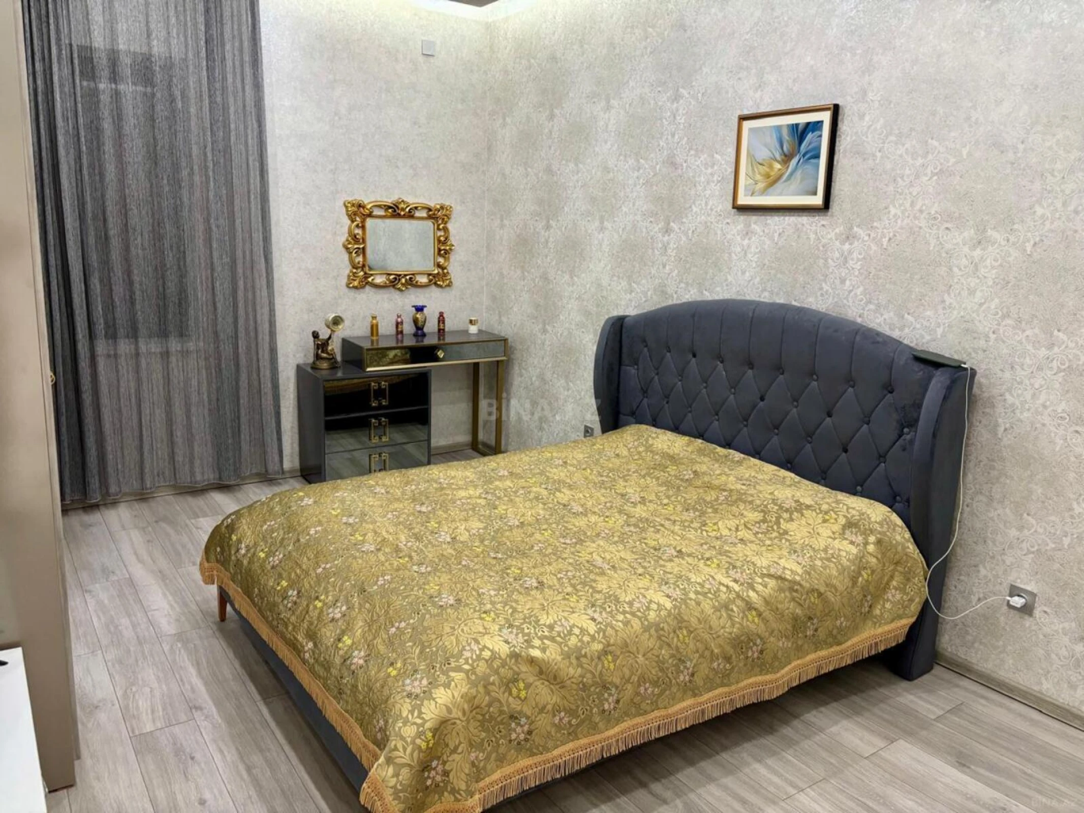 Satılır 4 otaqlı həyət evi 180 m²