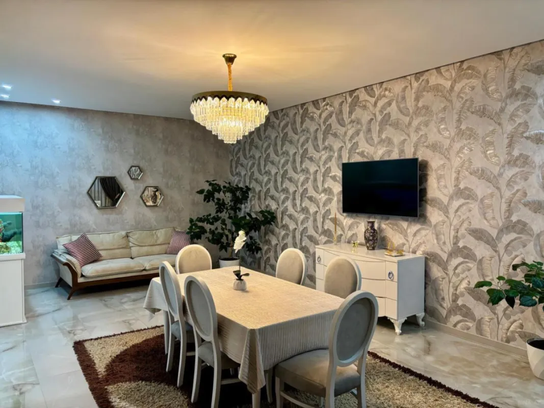Satılır 4 otaqlı həyət evi 180 m²