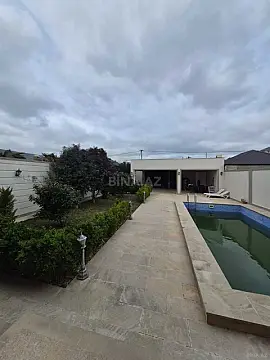 Satılır 4 otaqlı həyət evi 180 m²