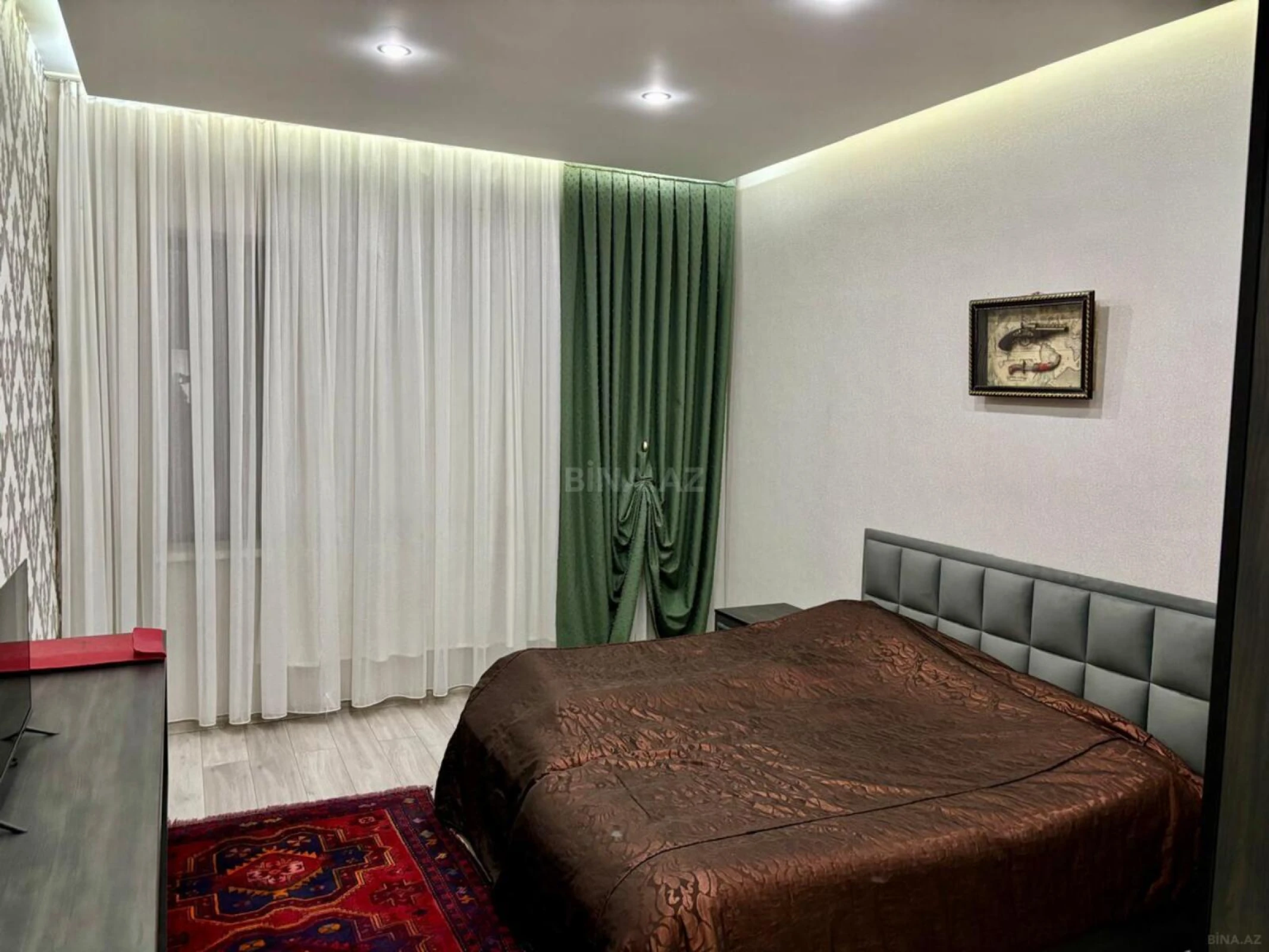 Satılır 4 otaqlı həyət evi 180 m²