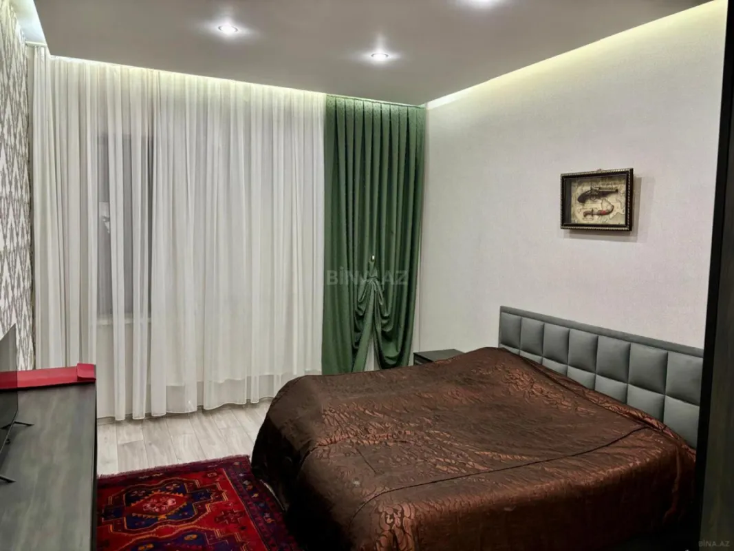 Satılır 4 otaqlı həyət evi 180 m²