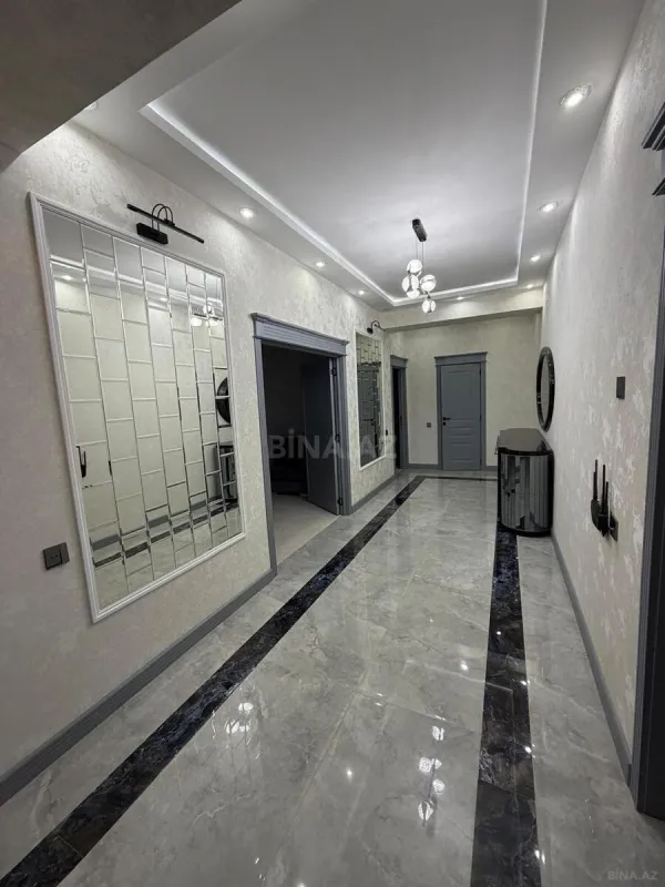 Satılır 2 otaqlı mənzil 110 m²