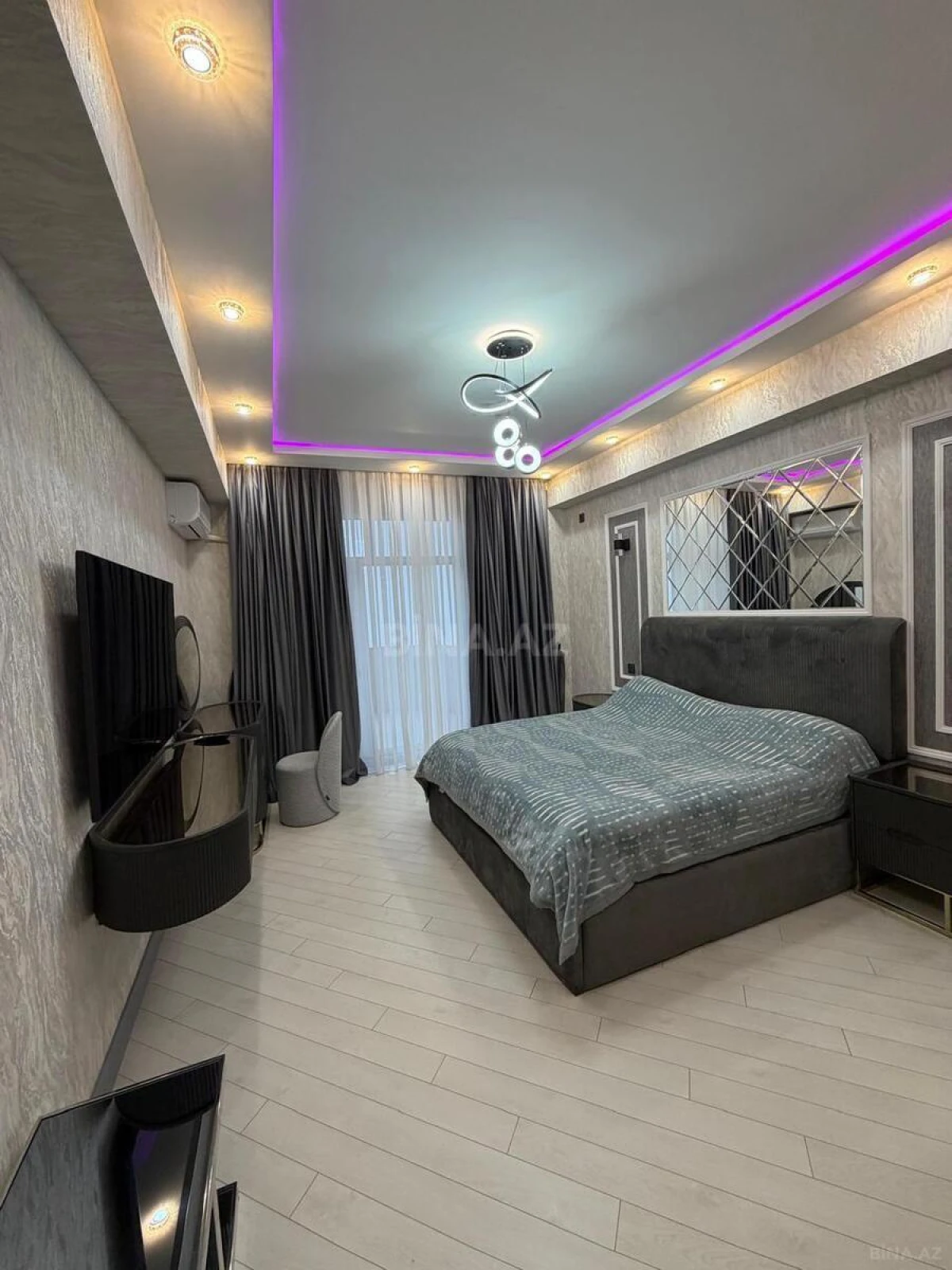 Satılır 2 otaqlı mənzil 110 m²
