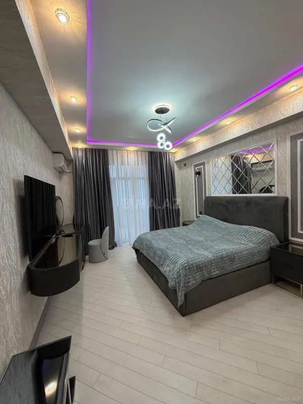 Satılır 2 otaqlı mənzil 110 m²
