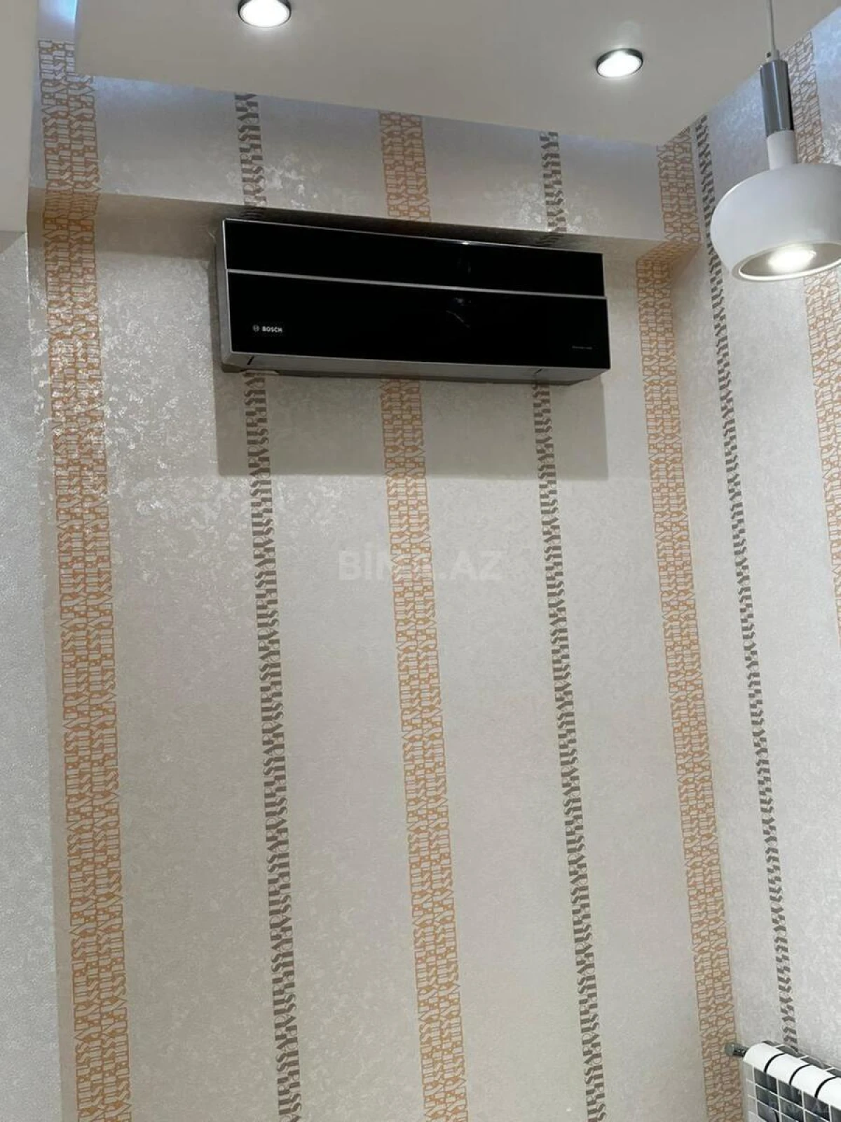 Kirayə verilir 2 otaqlı mənzil 68 m²