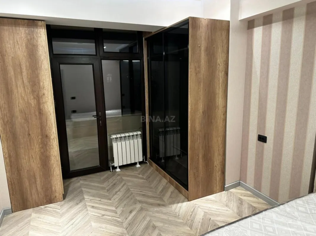 Kirayə verilir 2 otaqlı mənzil 68 m²