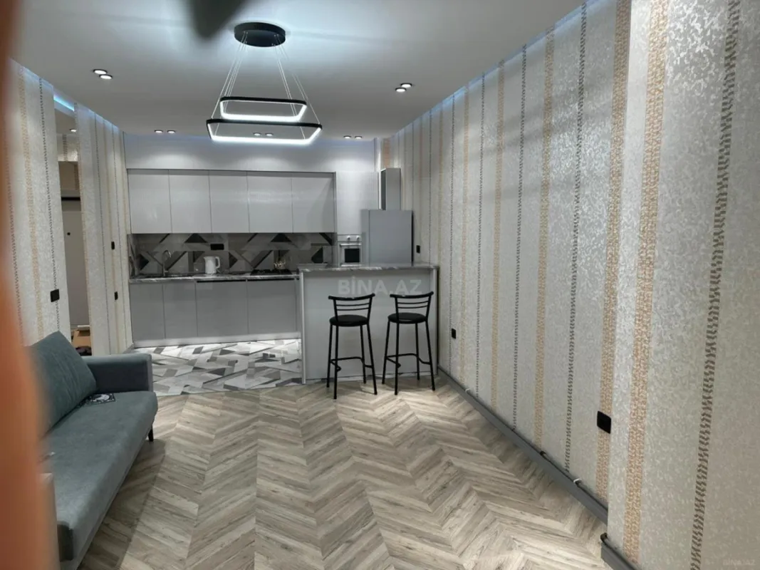 Kirayə verilir 2 otaqlı mənzil 68 m²