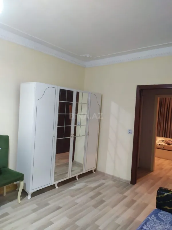 Kirayə verilir 3 otaqlı mənzil 75 m²
