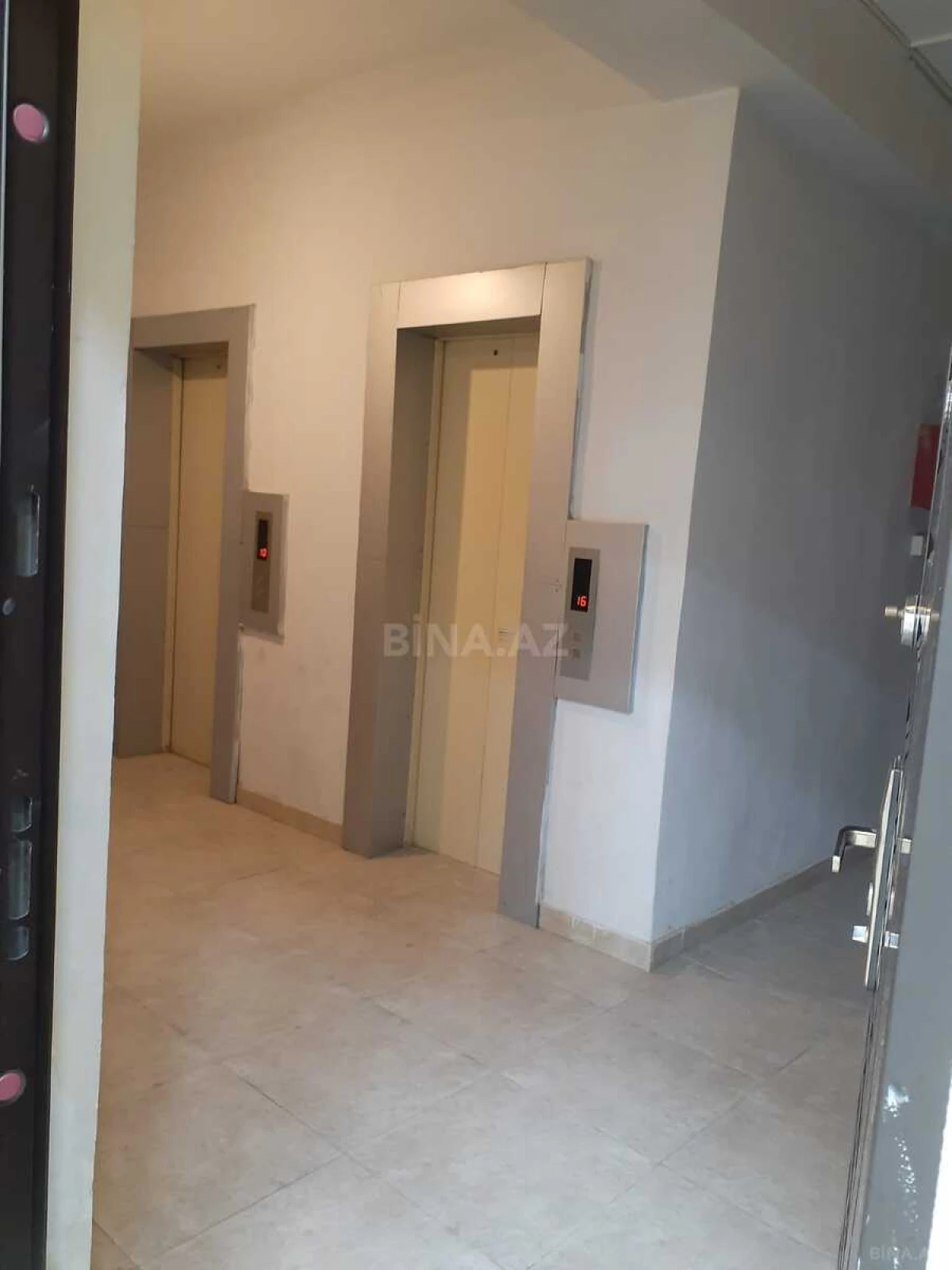 Kirayə verilir 2 otaqlı mənzil 85 m²