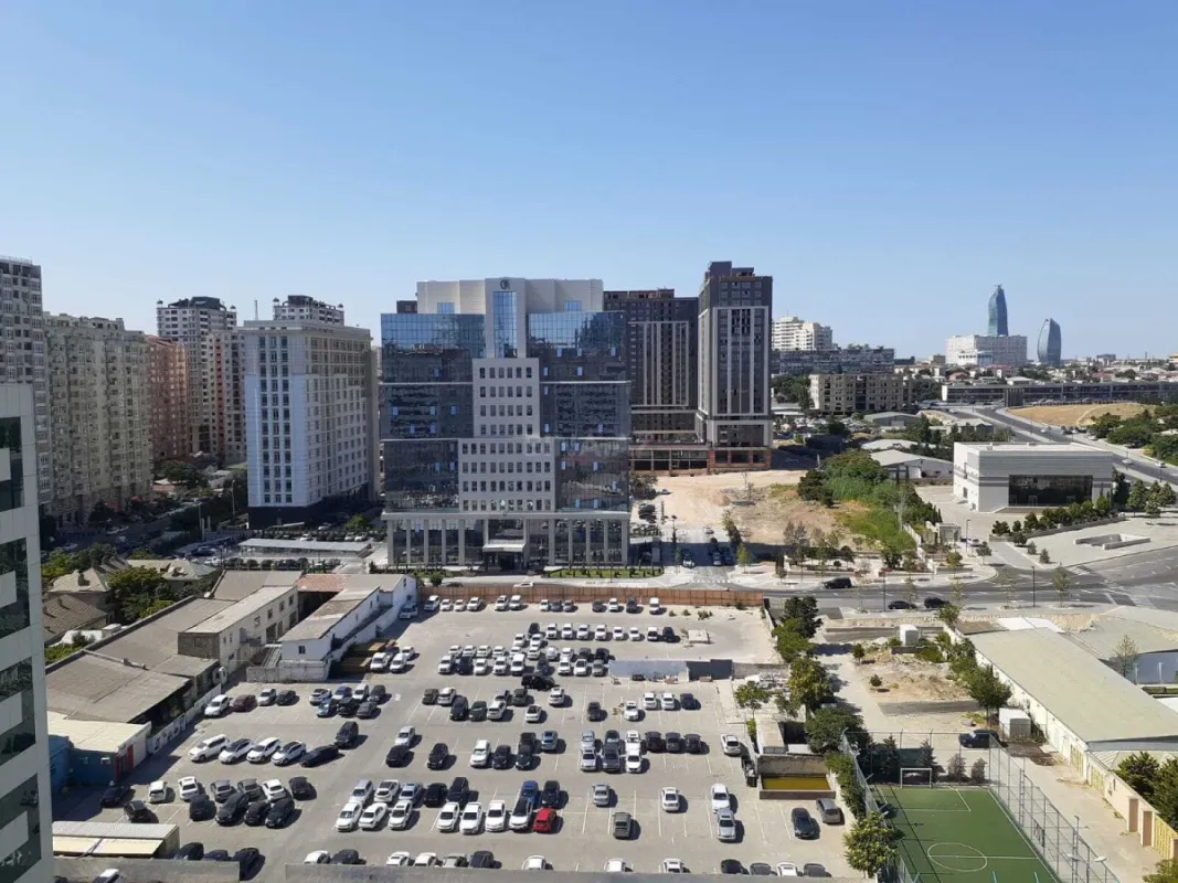 Kirayə verilir 2 otaqlı mənzil 85 m²