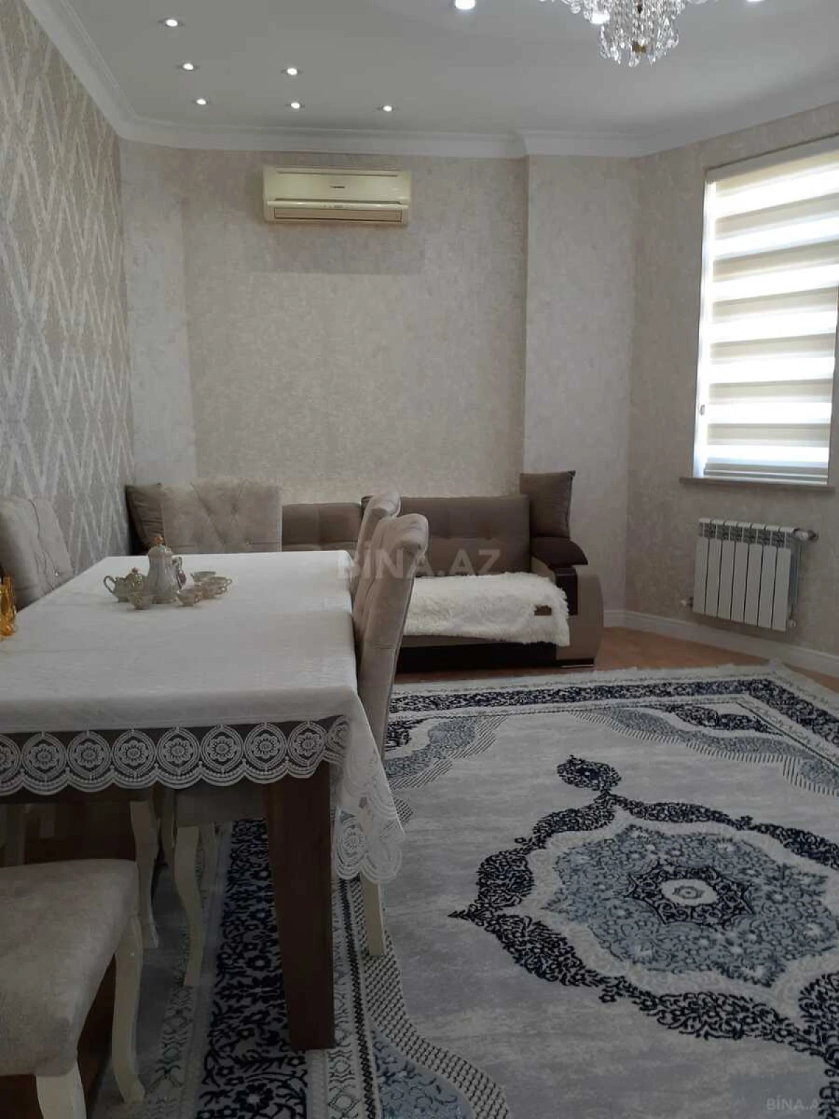 Kirayə verilir 2 otaqlı mənzil 85 m²
