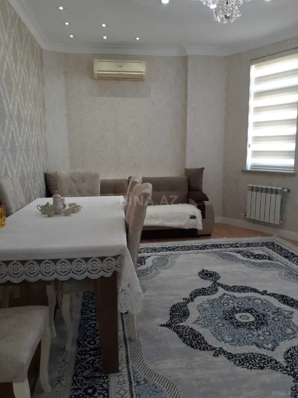 Kirayə verilir 2 otaqlı mənzil 85 m²