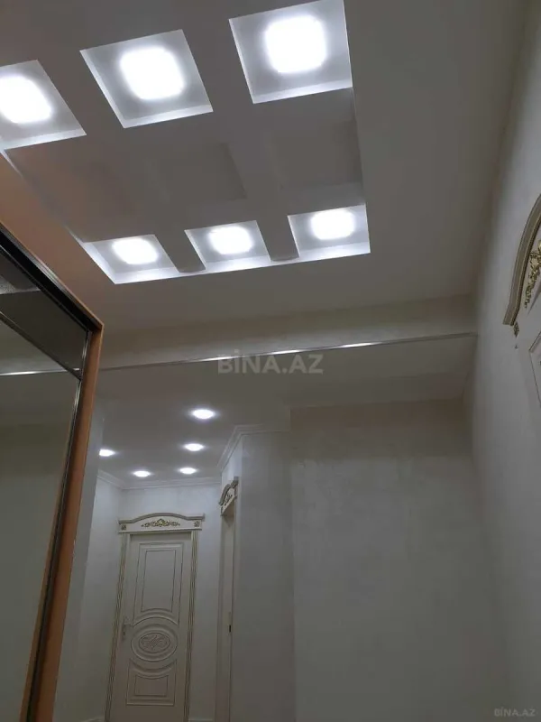 Kirayə verilir 2 otaqlı mənzil 85 m²