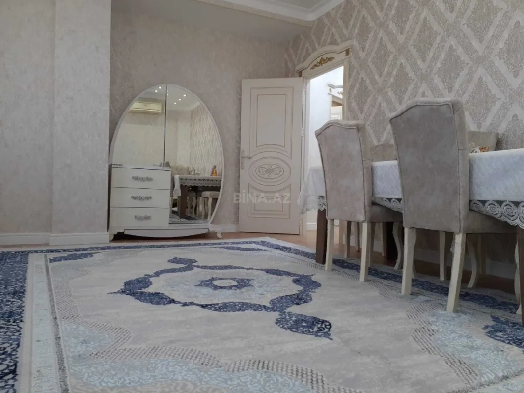 Kirayə verilir 2 otaqlı mənzil 85 m²