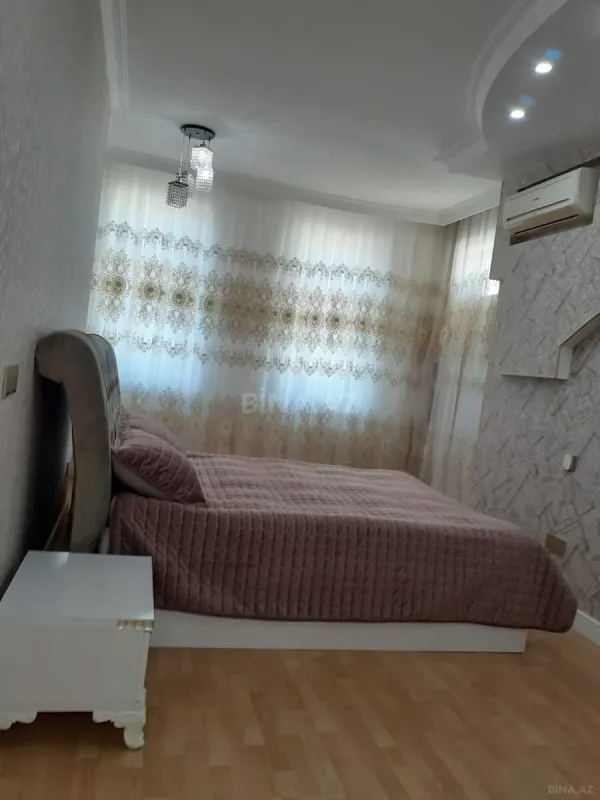 Kirayə verilir 2 otaqlı mənzil 85 m²