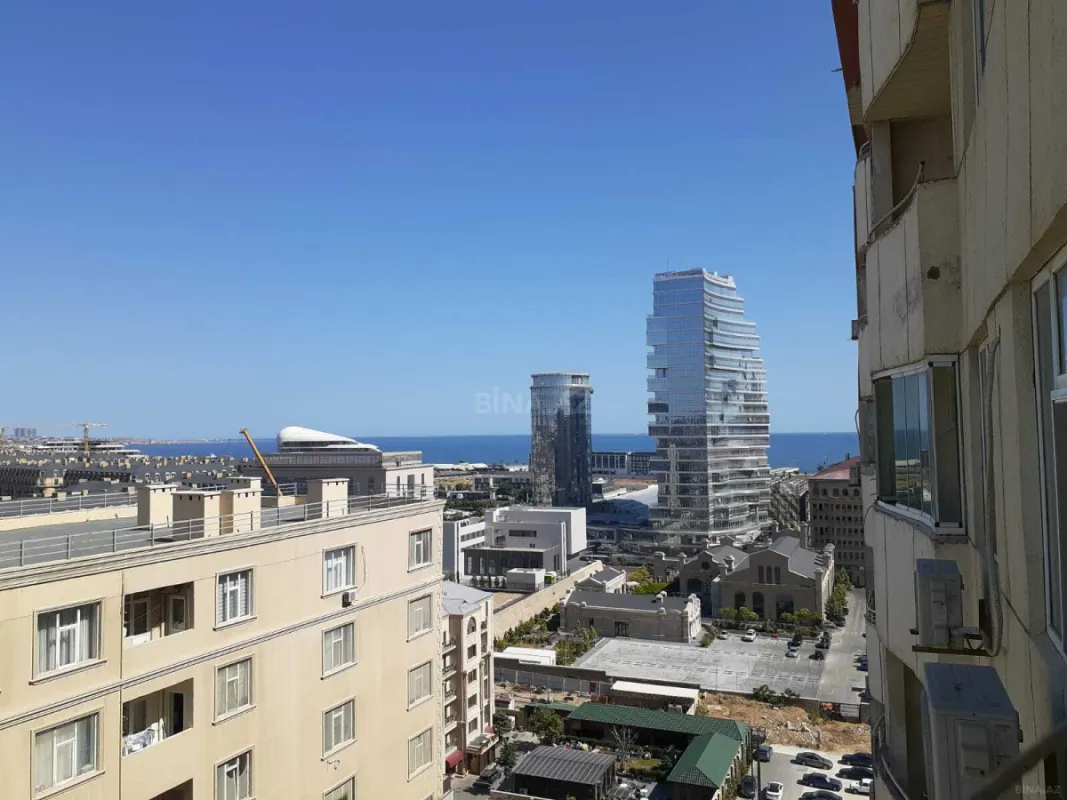 Kirayə verilir 2 otaqlı mənzil 85 m²