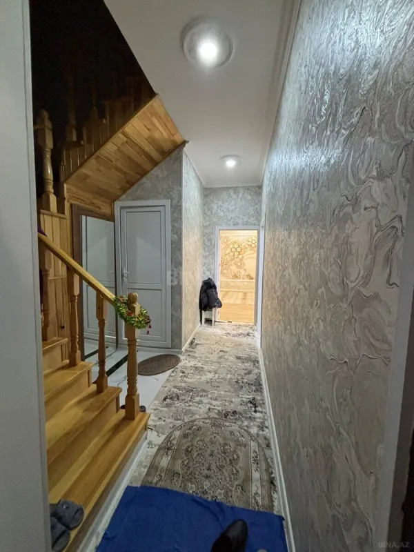 Satılır 5 otaqlı həyət evi 158 m²