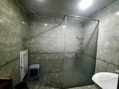 Kirayə verilir 3 otaqlı mənzil 124 m²