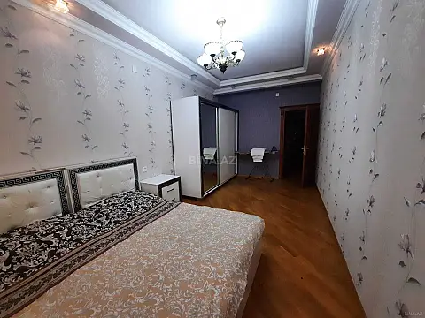 Kirayə verilir 3 otaqlı mənzil 124 m²