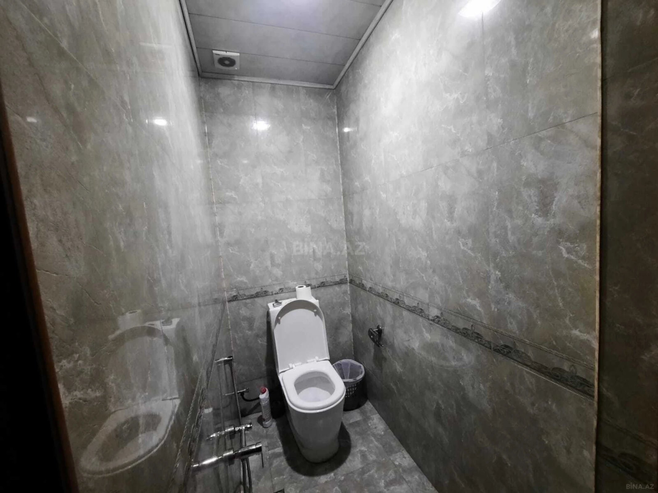 Kirayə verilir 3 otaqlı mənzil 124 m²