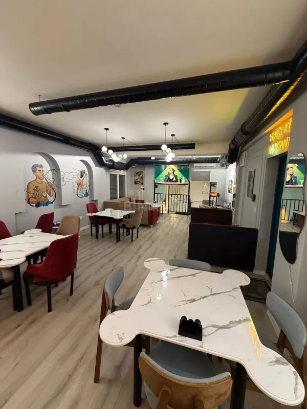 Kirayə verilir obyekt 92 m²