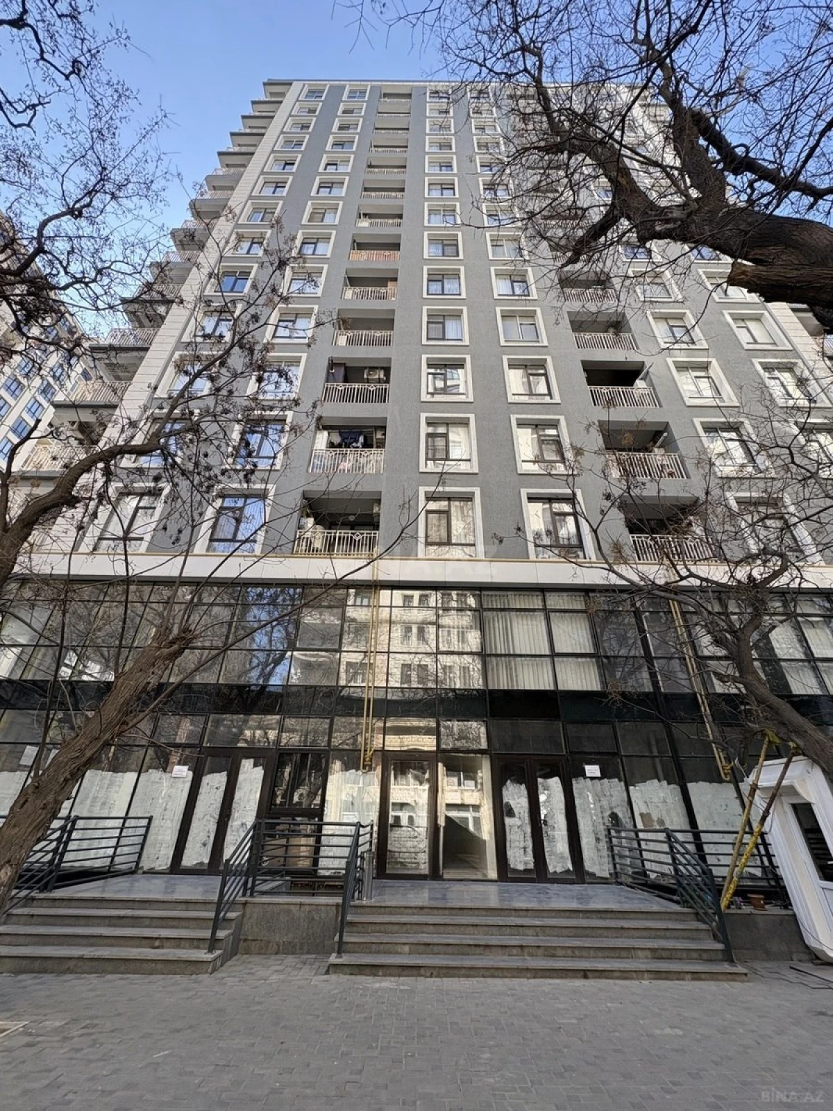 Satılır 2 otaqlı mənzil 44 m²