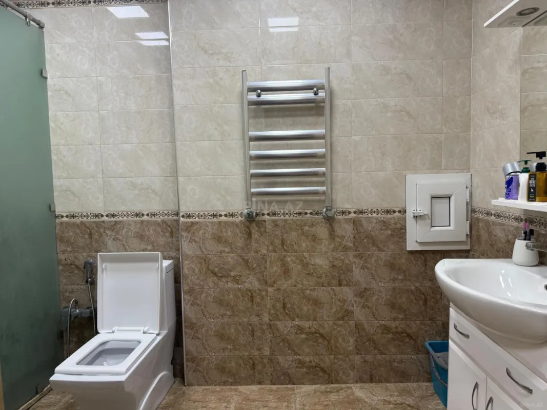 Satılır 2 otaqlı mənzil 100 m²