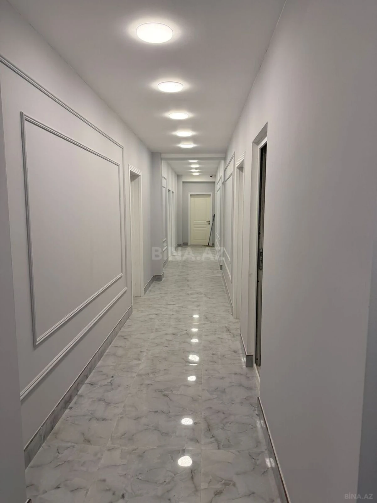 Kirayə verilir obyekt 200 m²