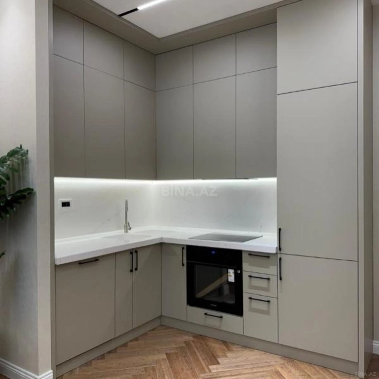 Satılır 2 otaqlı mənzil 68 m²