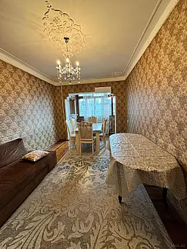 Kirayə verilir 3 otaqlı mənzil 110 m²