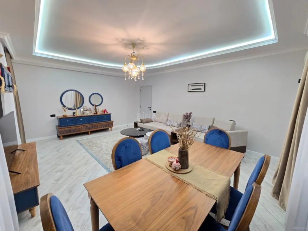 Satılır 3 otaqlı mənzil 127 m²