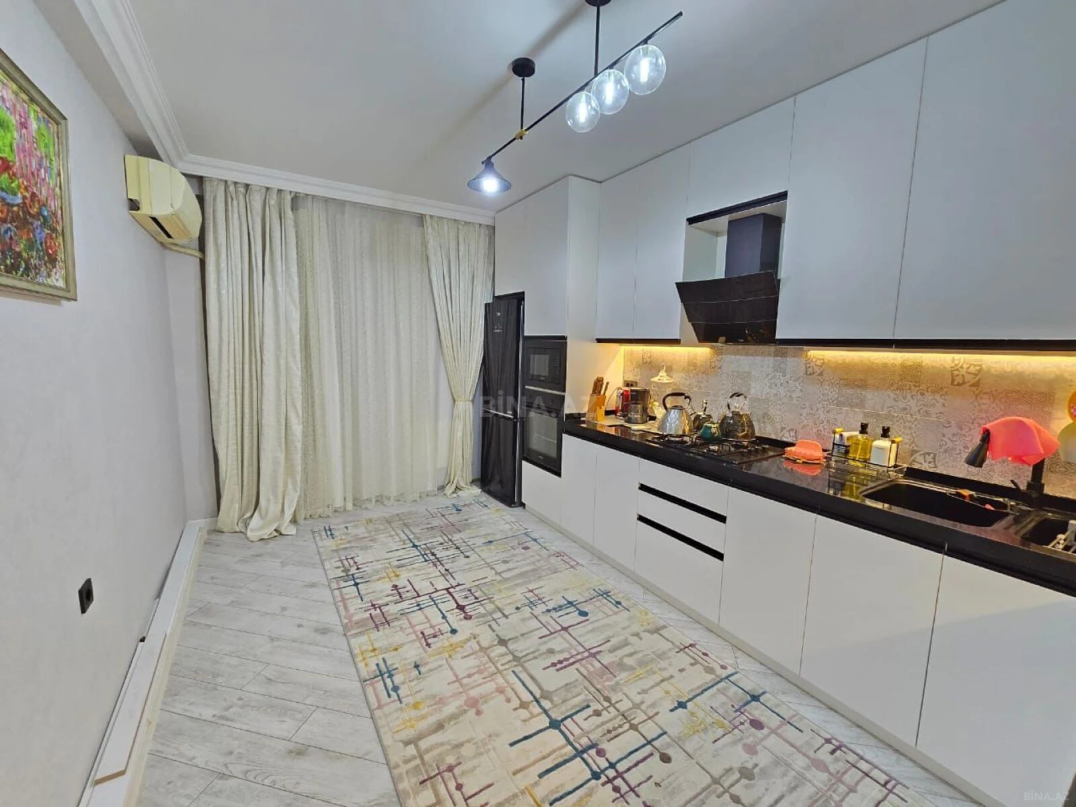 Satılır 3 otaqlı mənzil 127 m²