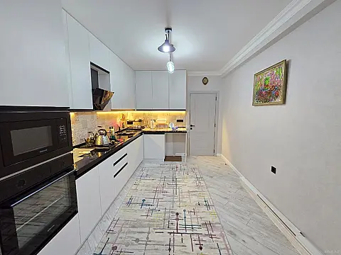 Satılır 3 otaqlı mənzil 127 m²