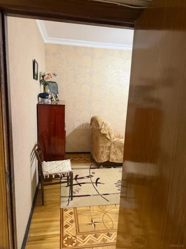 Satılır 4 otaqlı mənzil 85 m²