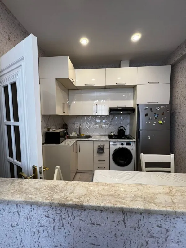 Satılır 2 otaqlı mənzil 51 m²