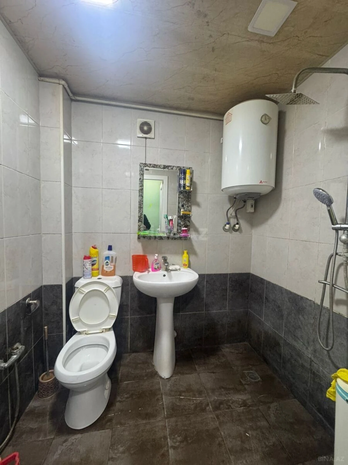 Satılır 2 otaqlı mənzil 55 m²