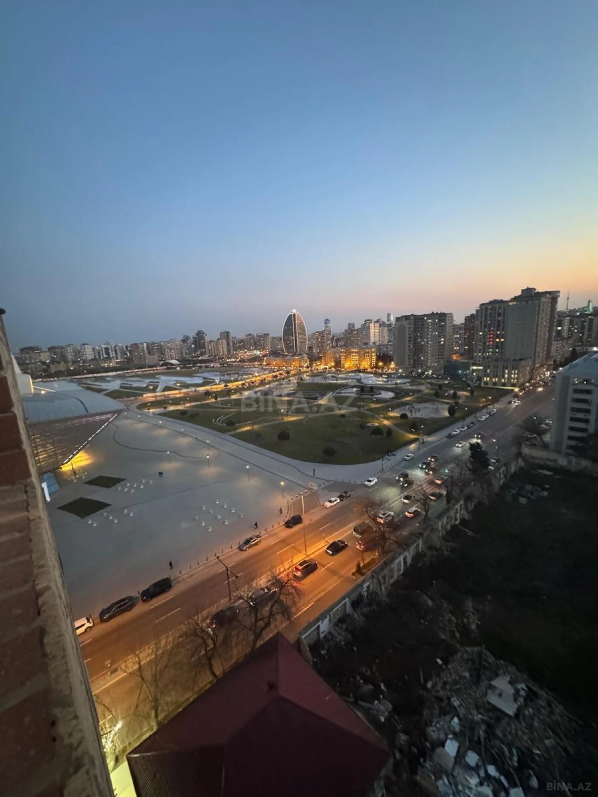 Kirayə verilir 2 otaqlı mənzil 90 m²