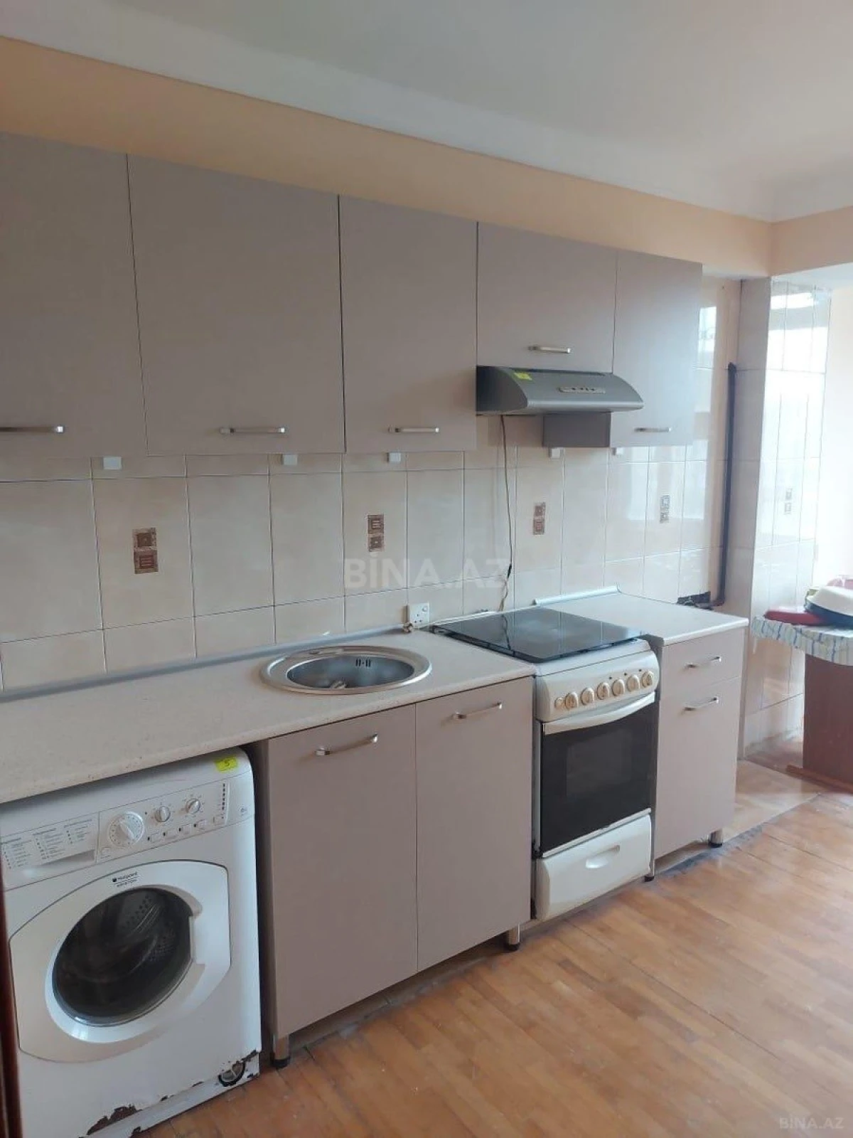 Kirayə verilir 2 otaqlı mənzil 60 m²