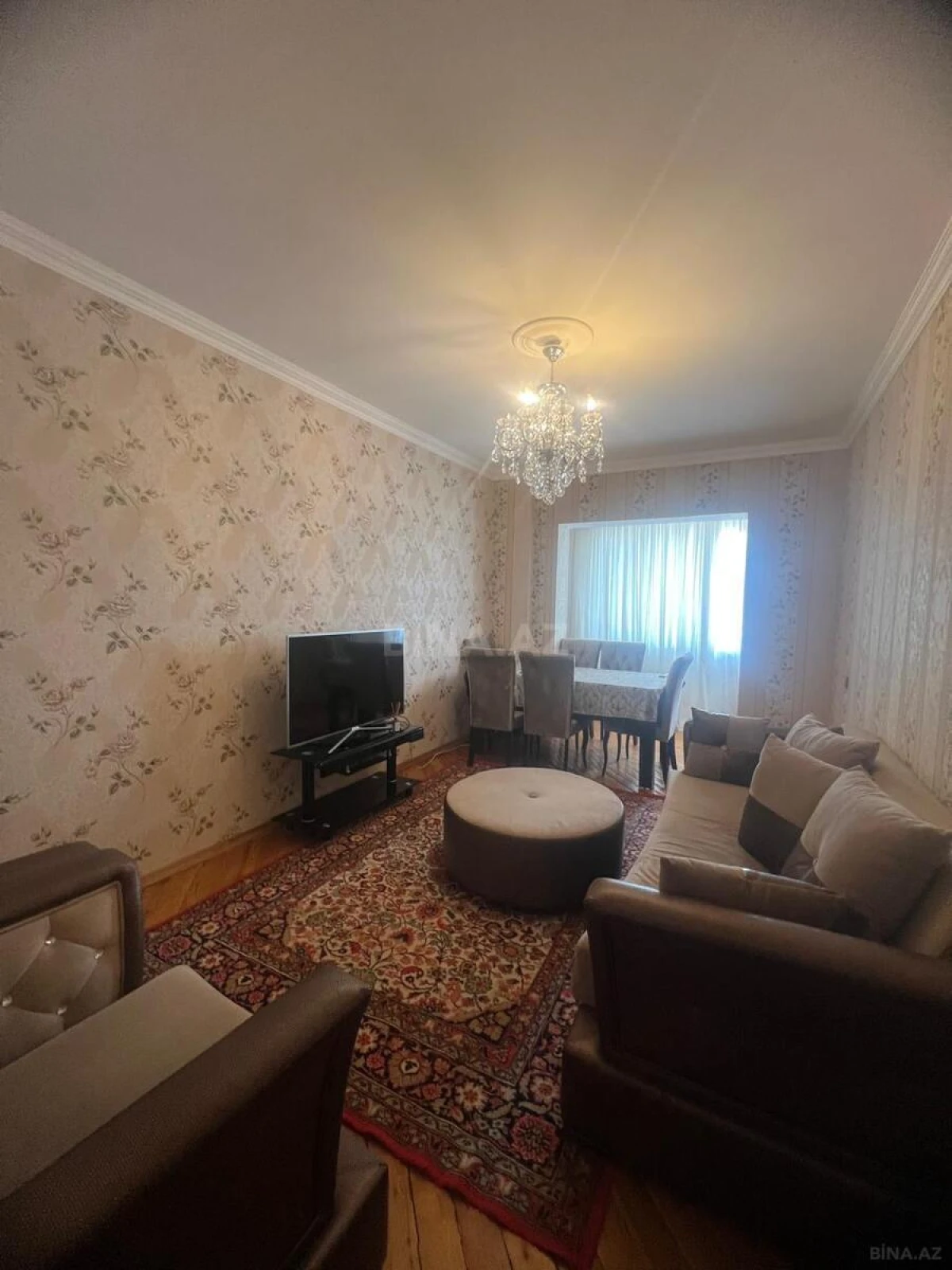 Kirayə verilir 2 otaqlı mənzil 70 m²