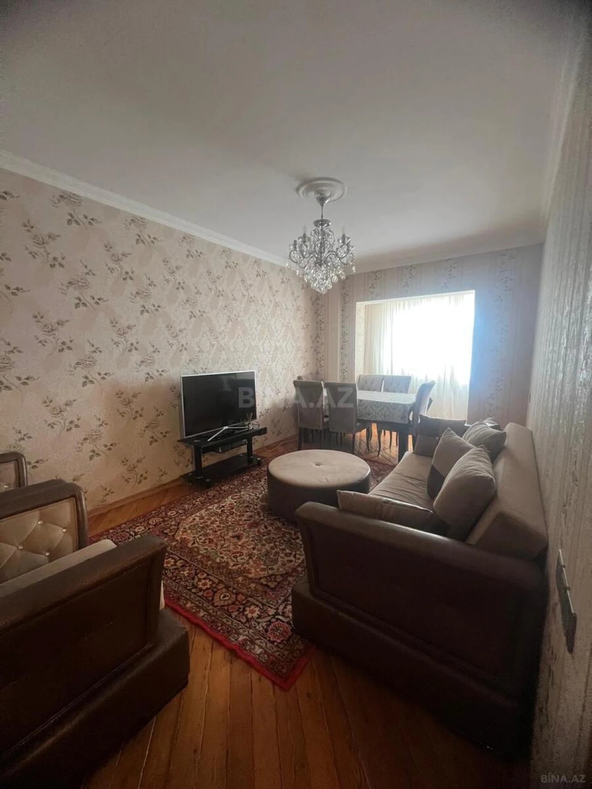Kirayə verilir 2 otaqlı mənzil 70 m²