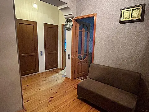 Satılır 2 otaqlı mənzil 80 m²