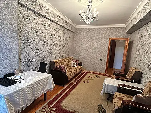 Satılır 2 otaqlı mənzil 80 m²