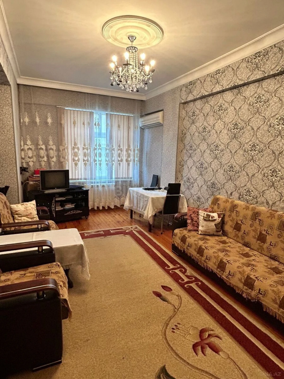 Satılır 2 otaqlı mənzil 80 m²