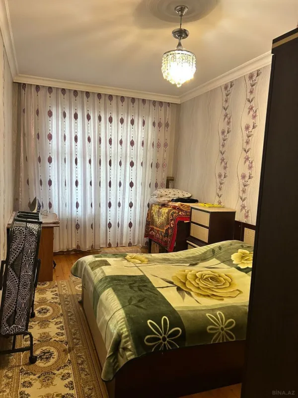 Satılır 2 otaqlı mənzil 80 m²