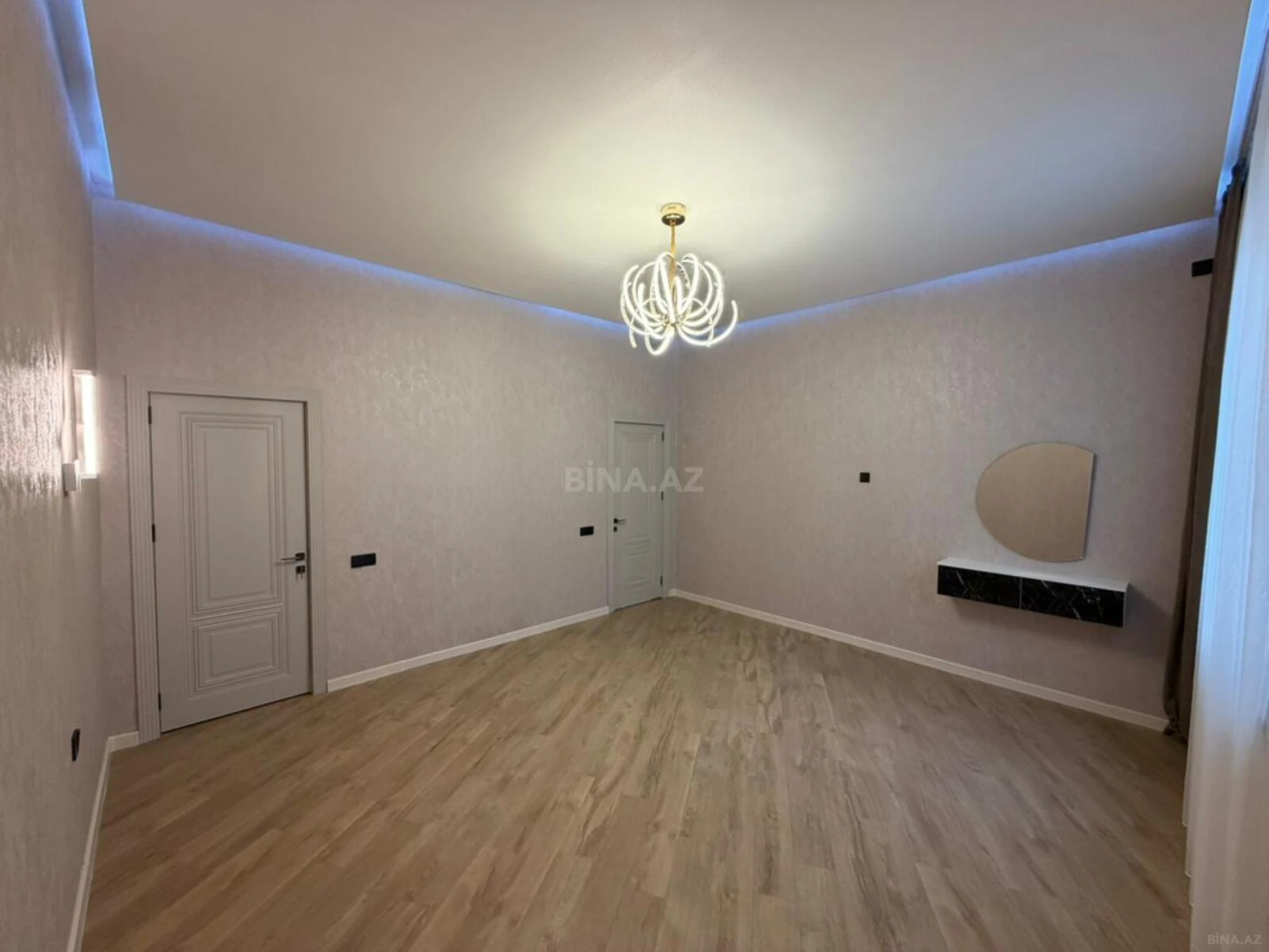 Satılır 4 otaqlı həyət evi 260 m²