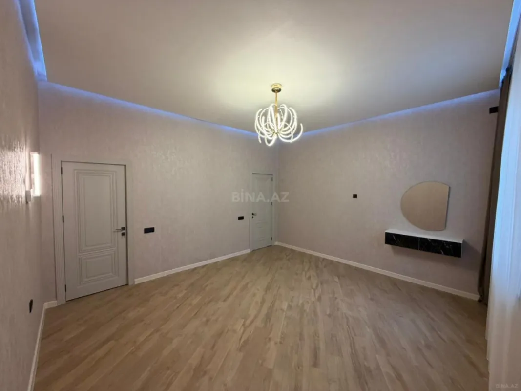 Satılır 4 otaqlı həyət evi 260 m²