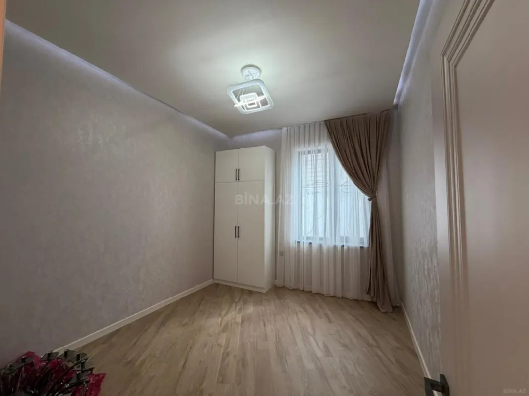 Satılır 4 otaqlı həyət evi 260 m²
